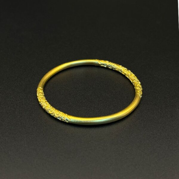 Cellula Traditional Vine Pattern Bangle - Cultural Craftsmanship